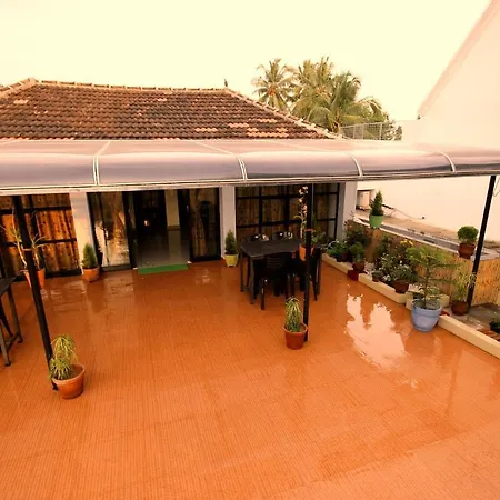Sea View Apartments Kochi Exterior photo